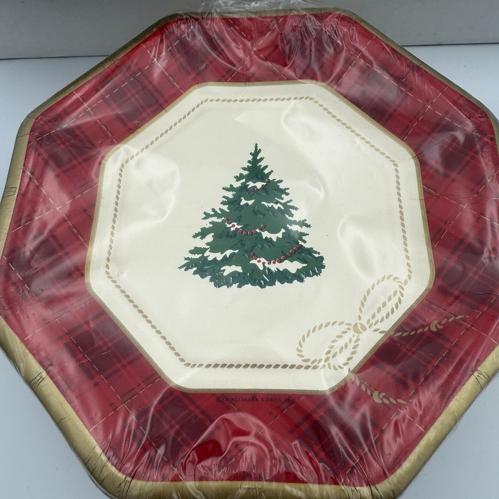 Vintage Hallmark Christmas Tree Dessert Paper Plates 8ct 7in Octagon Set Of 3